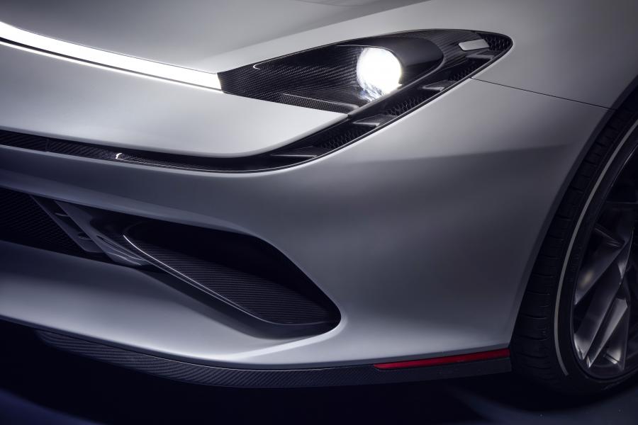 Детали экстерьера Pininfarina Battista 2019 года  (фото 12 из 55)